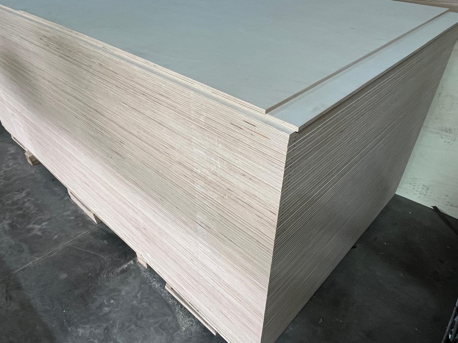 10 mm Plywood - photo no. 1 showing 10 mm plywood from our offer.